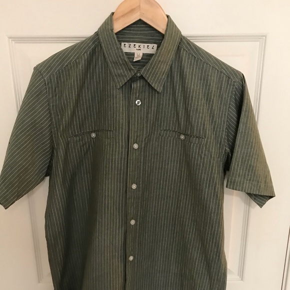 Ezekiel button up - Picture 1 of 3